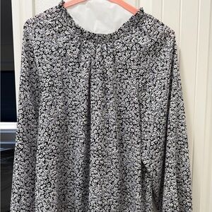 Ann Taylor Factory medium floral blouse
